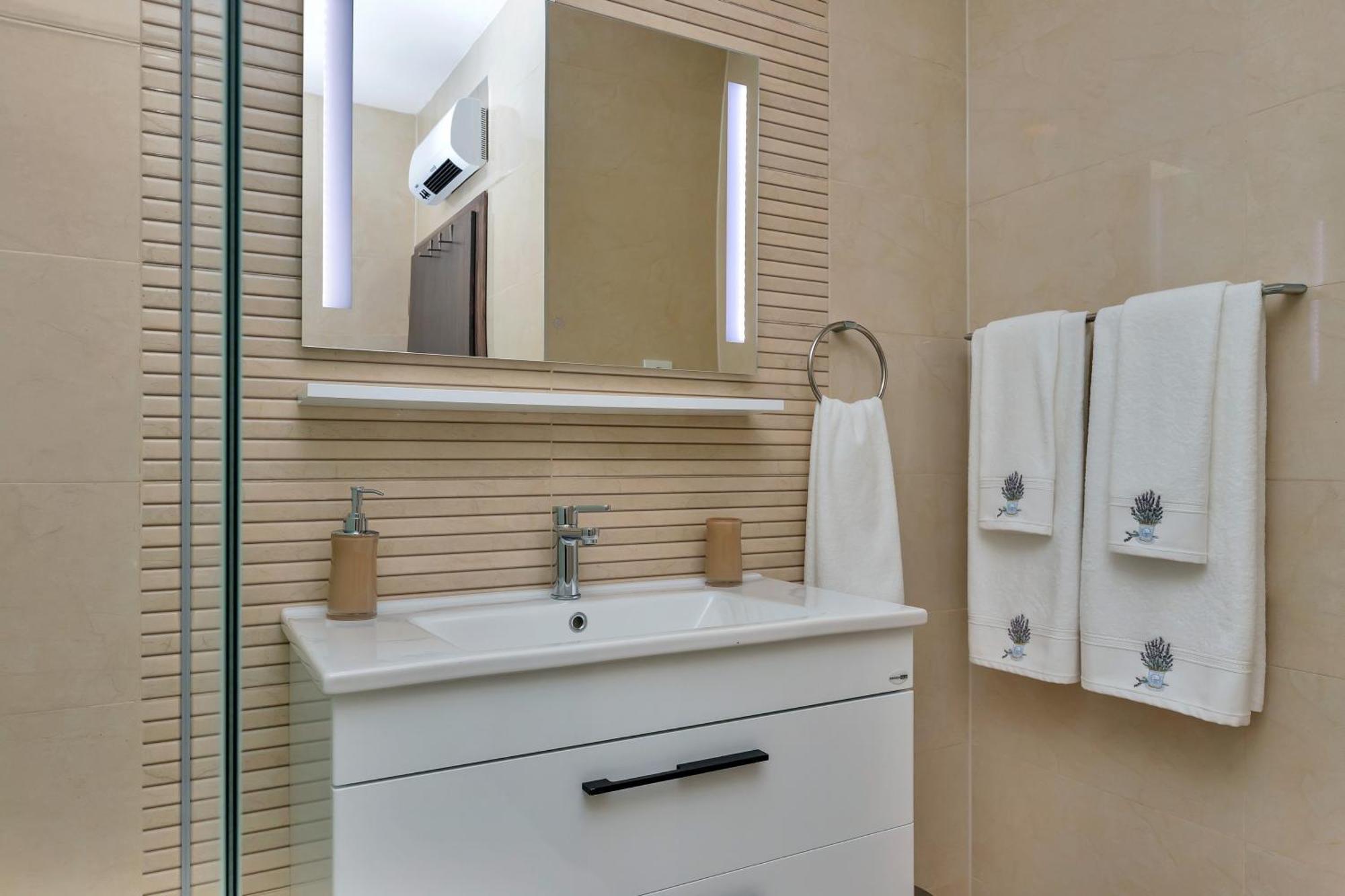 Vila Mila Mare Drašnice Pokoj fotografie
